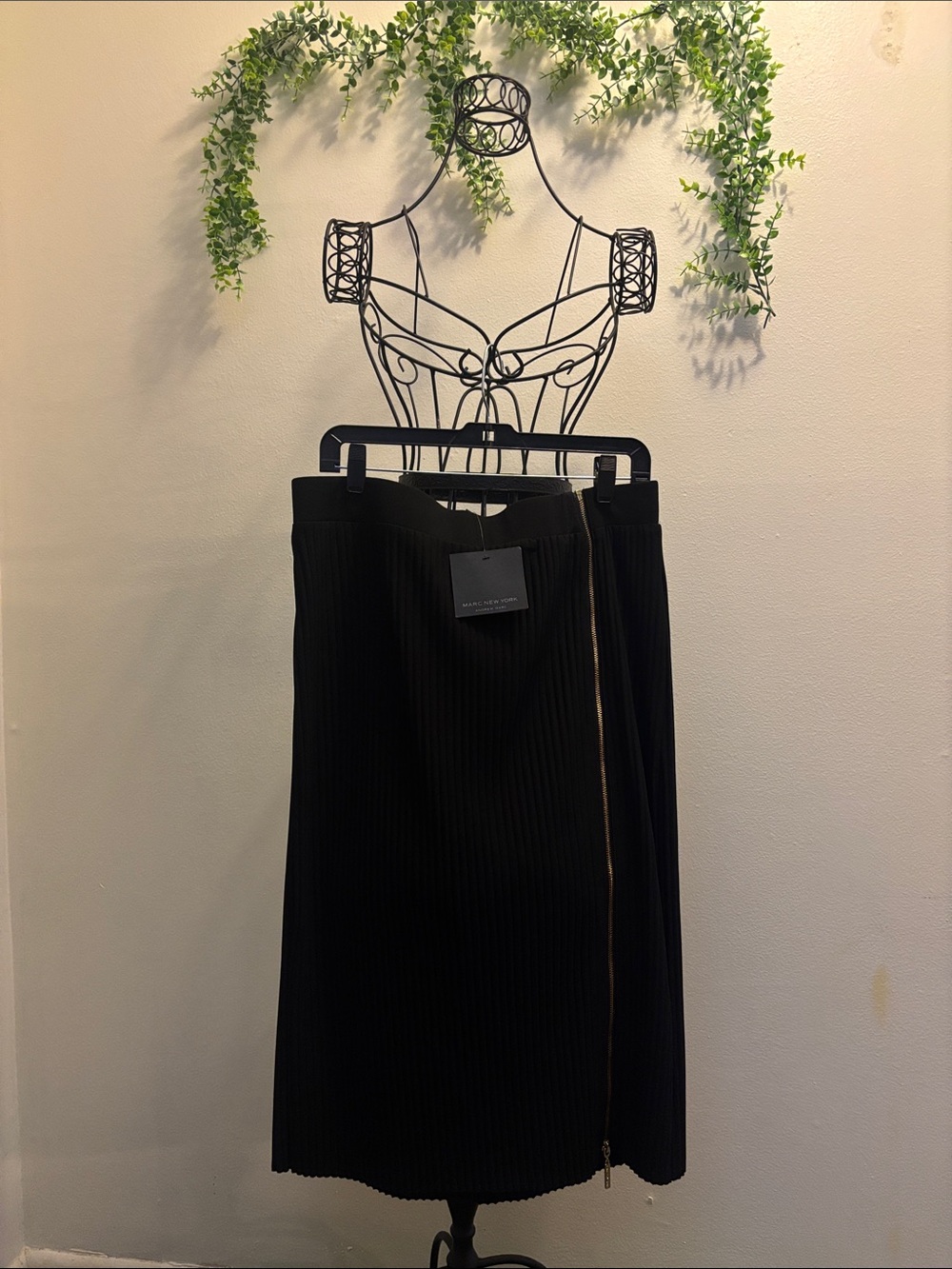 Marc New York Black Ribbed Midi Skirt with Side Zip Detail